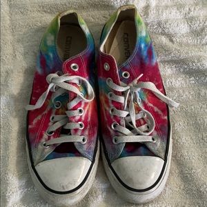 Tie dye Converse